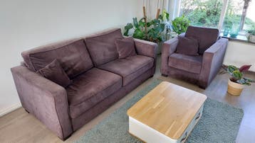 GRATIS complete zithoek,  2.5zits bank, stoel en hokker