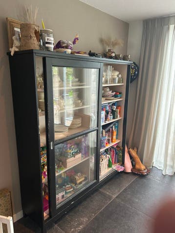 Kast met schuifdeuren - Leuk om op te knappen