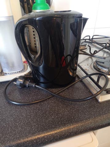Water koker 2 x gebruikt  vandaag op halen  gratis