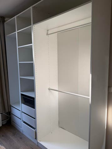 MOET vandaag weg! Witte IKEA PAX kledingkast - 236x200x58 cm