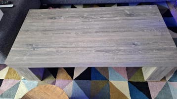 Nette salon tafel.gratis af te halen