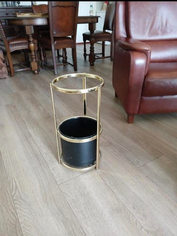 Paraplubak en eetkamer set gratis