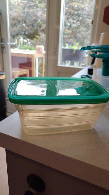 Plastic bakjes