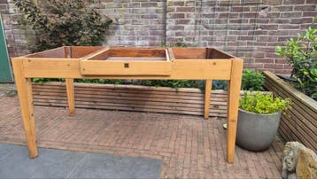 Gratis tafelonderstel met lade