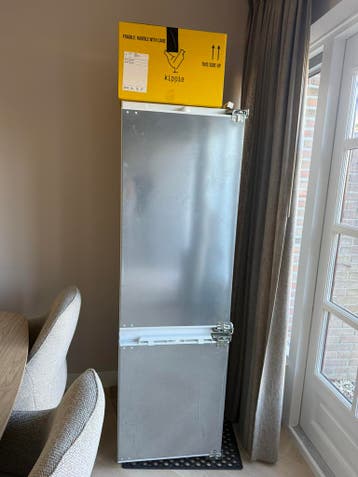 Gratis koelkast / vriezer (vriezer kapot)