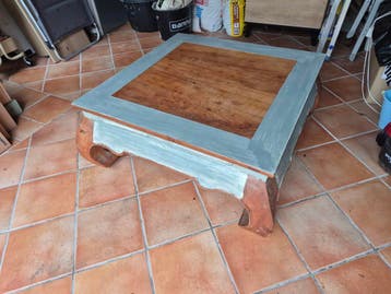 Gratis houten koffietafel 80x80