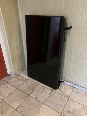 Defecte Grundig TV - Voor onderdelen of reparatie