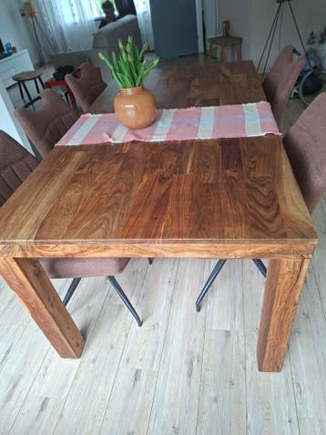 Massief houten eettafel (190x100x77cm) wegens verhuizing