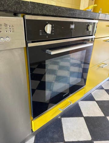 SMEG Inbouw Oven - Gebruikt, zelf schoon te maken