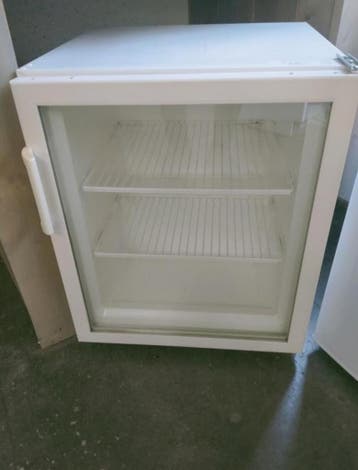 Compacte koelkast/minibar met glazen deur