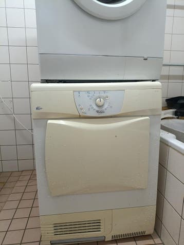 Whirlpool 6th sense droger – gratis af te halen (defect)