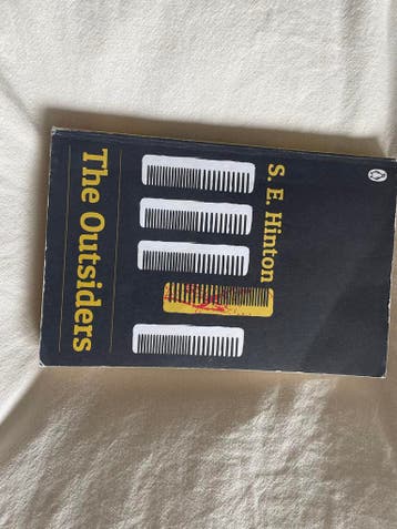 The Outsiders - S.E. Hinton (Engels)