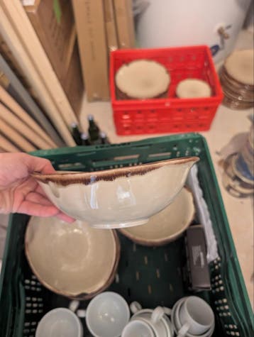Servies set: borden en kommen - Zo goed als nieuw