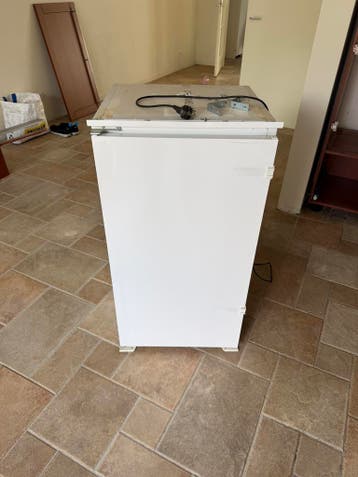 Inbouw koelkast whirlpool goed gebruikt maar werkt wel