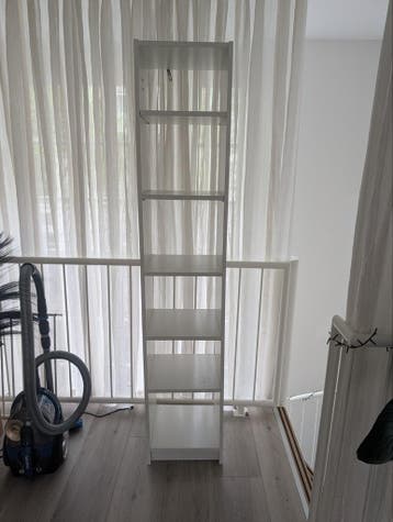 Gratis af te halen: Witte kast 39x40x200 cm