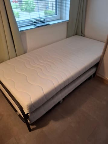 onderschuif bedden met matrassen gratis