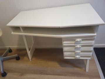 Klein bureautje