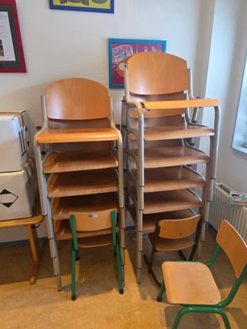 Meerdere stoelen gratis af te halen in Doetinchem