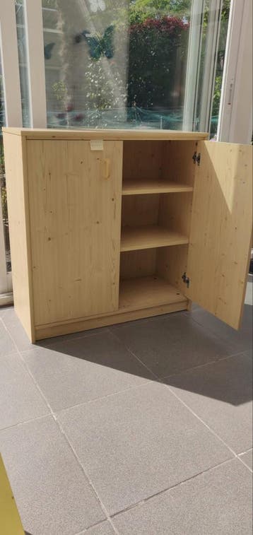 Houten kast met planken en deuren 85x80x35 cm