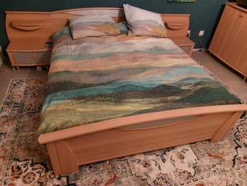 Gratis 2 persoonsbed 160 x 200  beuken incl lattenbodems