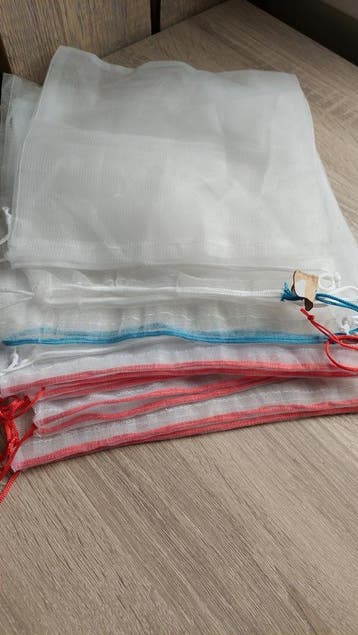 Gratis 9 voedings zakjes met trekkoord