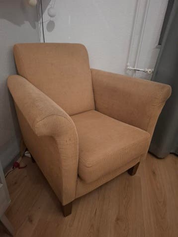 Comfortabele stoel, gratis af te halen!