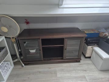 IKEA Dressoir met glazen deuren - Donkerbruin