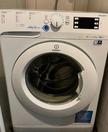 Wasmachine Indesit, vulgewicht 7 kg