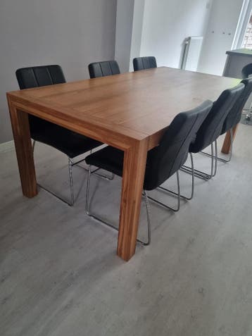 Eettafel met stoelenset