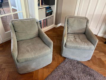 2 GRATIS Draaifauteuils in licht blauwgrijze stof 66x100x71