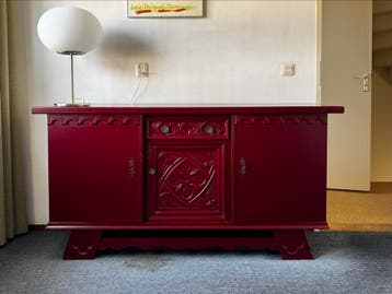 Antiek houten dressoir, rood geverfd, gratis af te halen