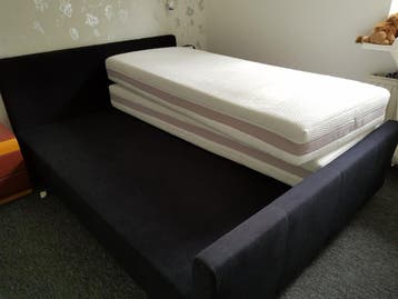 Gratis: Modern Gestoffeerd Tweepersoonsbed (160x200)