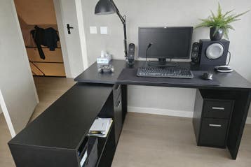 Zwart Hoekbureau met Opbergruimte - Modern en Functioneel