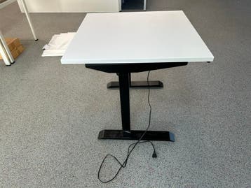 Stabureau, met defect