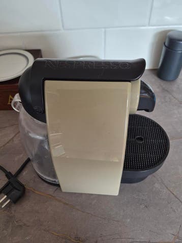 Nespresso koffiezetapparaat