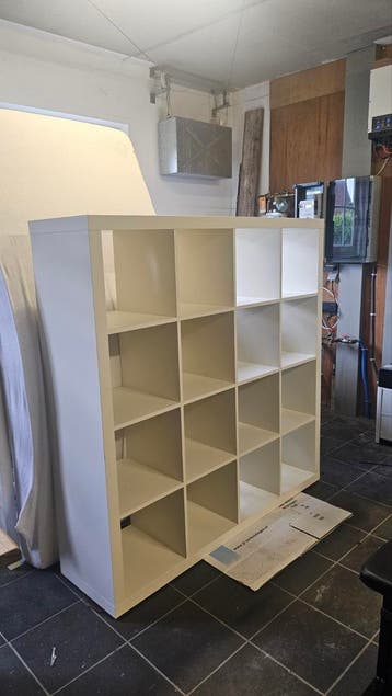 Gratis IKEA vakkenkast - Af te halen in Poppel