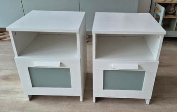 2 Ikea nachtkastjes - opknapper of direct bruikbaar