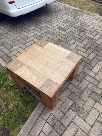 Massief eiken bijzet tafel 70x70