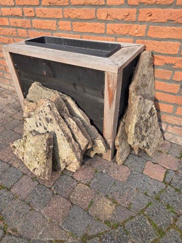 Gratis natuurstenen/ staptegels tuin