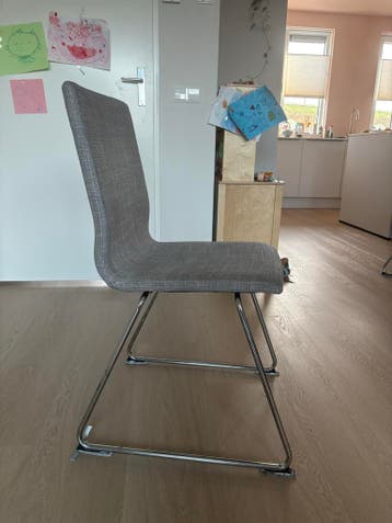 4 eetkamerstoelen - Lillanas serie Ikea (gratis)