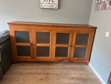 Prachtig Teakhouten Dressoir met Mat Glazen Deurtjes