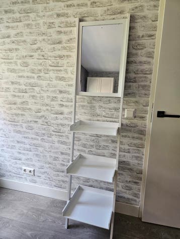 Gratis op te halen make-up/ sieradenkastje