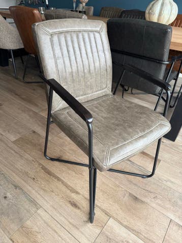 Set van 8 industriële eetkamerstoelen - leer en metaal