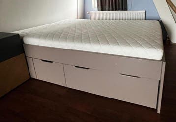 Tweepersoons bed 140x200