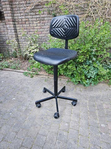 Gratis: Werkstoel, bureaustoel, barkruk
