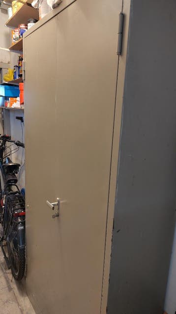 metalen kast, archiefkast, kantoormeubel