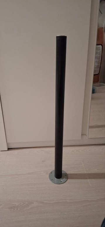 Zwarte tafelpoot