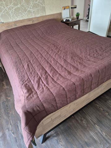 2 persoons sprei, 2 kleuren bruin.