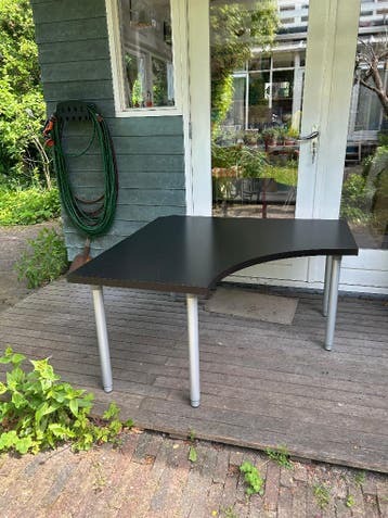 Hoek bureau zwart