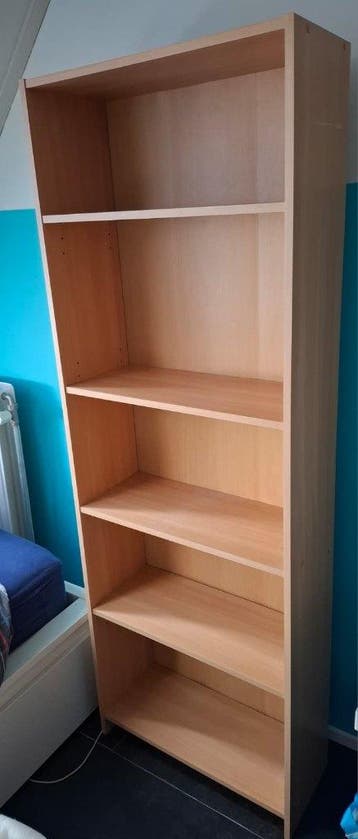 Houten kast, gratis op te halen